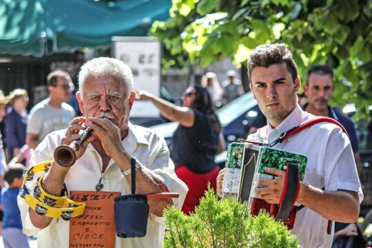 Country Music’s Global Surge From Nashville to the UK Charts