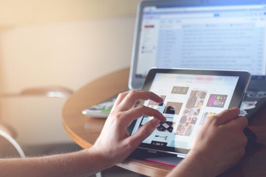 How Modern Technology Is Influencing Hindu Practices in 2025